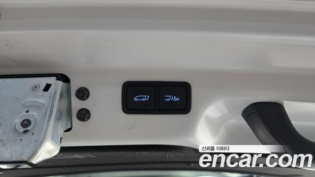 Hyundai Staria HEV 1.6 Cargo 5-Seater Modern 2025 — фото 19