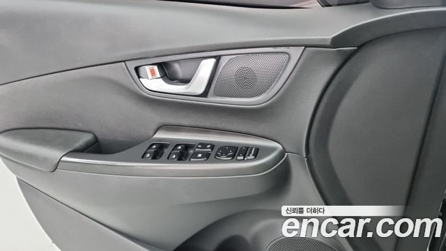 Hyundai Kona Gasoline 1.6 Turbo 2WD Smart 2023 — фото 18