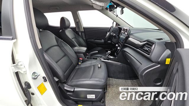 KG Mobility (SsangYong) Very New Tivoli Gasoline 1.5 4WD V3 2022 — фото 12