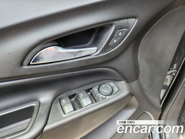 Chevrolet Equinox 2WD LS 2018 — фото 21