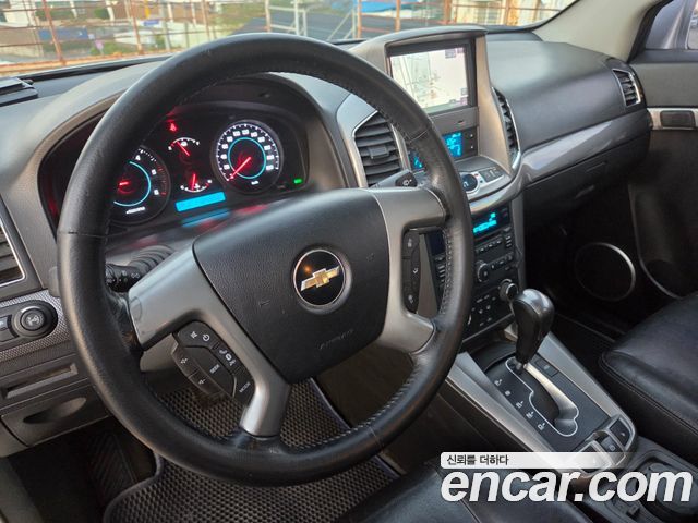 Chevrolet Captiva 2WD LT 2012 — фото 17