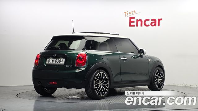 MINI Cooper D Mid 3rd 2016 — фото 2