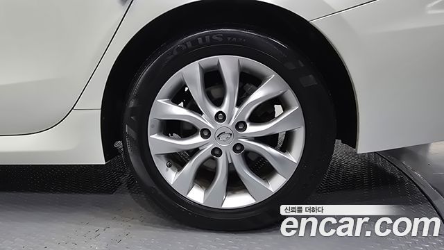 Renault Korea SM7 Nova LPLI 2.0 LPe Disabled 2016 — фото 21