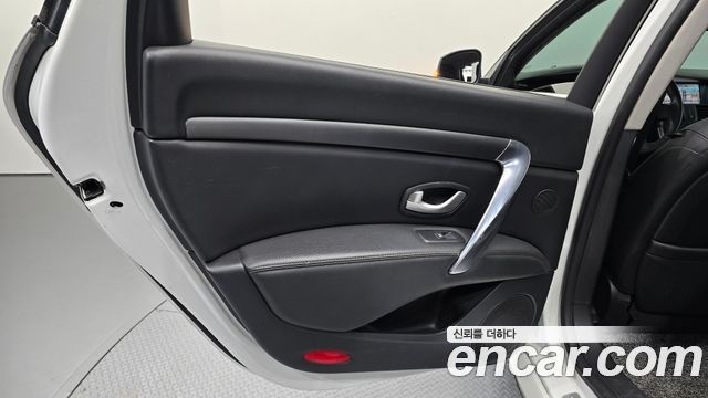 Renault Korea SM7 Nova LPLI 2.0 LPe Disabled 2016 — фото 25