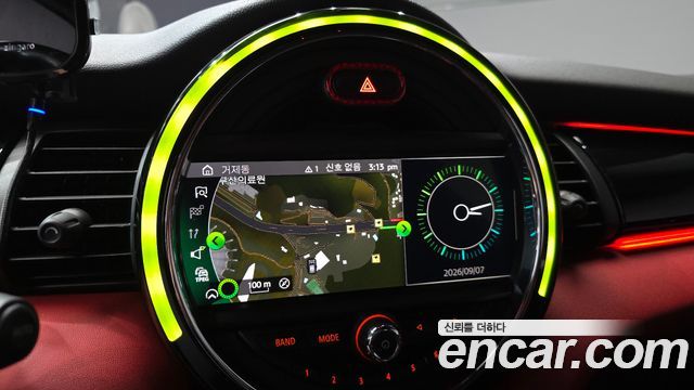 MINI Cooper S Convertible JCW 3rd 2020 — фото 19