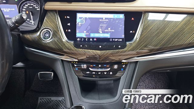 Cadillac XT6 3.6 Sport 2020 — фото 14