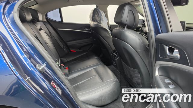 Genesis G70 2.2D Advanced 2018 — фото 11