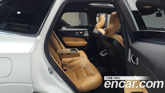 Volvo XC60 (II) T6 Inscription 2020 — фото 12
