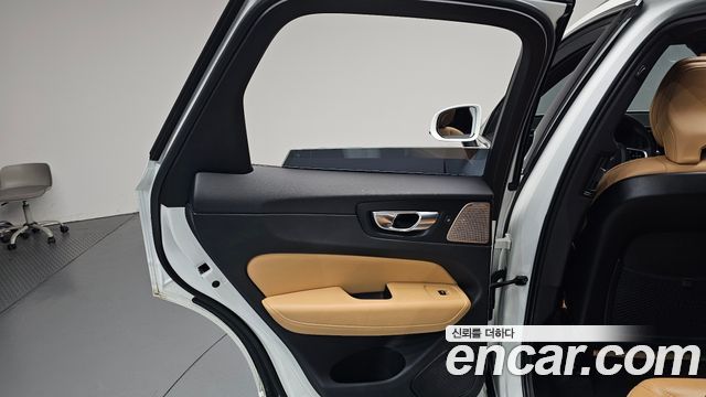 Volvo XC60 (II) T6 Inscription 2020 — фото 25