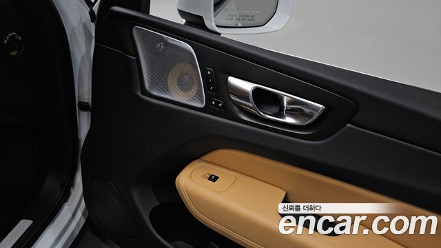 Volvo XC60 (II) T6 Inscription 2020 — фото 35