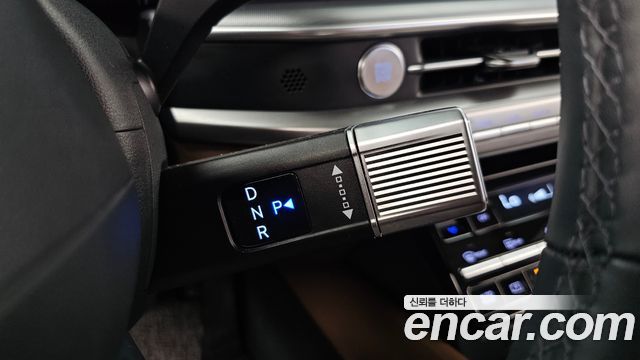 Hyundai Grandeur (GN7) 2,5 Gasoline 2WD Exclusive 2023 — фото 9