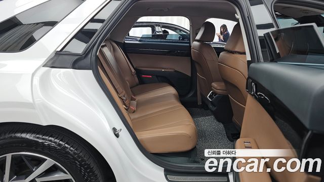 Hyundai Grandeur (GN7) 2,5 Gasoline 2WD Exclusive 2023 — фото 12