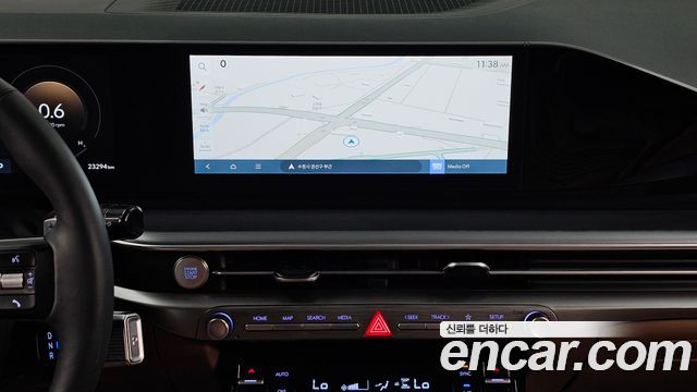 Hyundai Grandeur (GN7) 2,5 Gasoline 2WD Exclusive 2023 — фото 14
