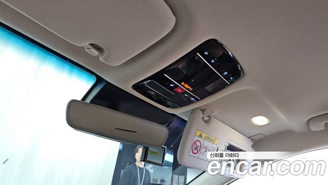 Hyundai Grandeur (GN7) 2,5 Gasoline 2WD Exclusive 2023 — фото 17