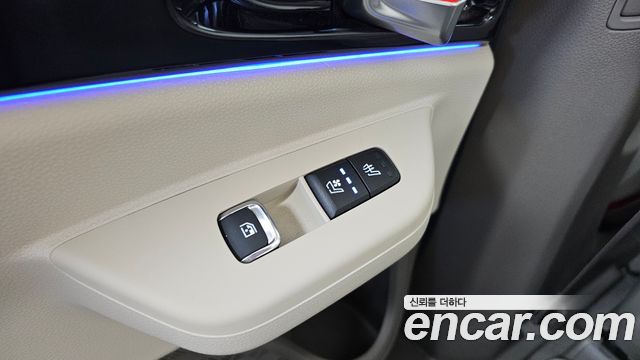 Kia Carnival (IV) Gasoline 7-Seater Gravity 2025 — фото 19