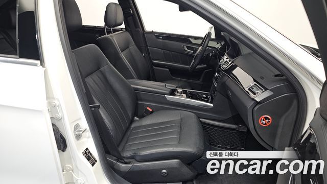 Mercedes-Benz E-Class (W212) E400 4MATIC 2015 — фото 12