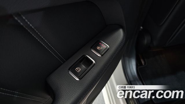 Mercedes-Benz E-Class (W212) E400 4MATIC 2015 — фото 19