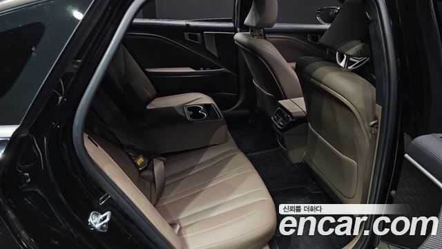 Kia K8 2.5 Gasoline 2WD Noblesse 2023 — фото 15