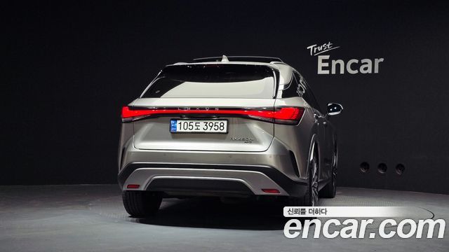 Lexus RX450h+ (V) Luxury 2023 — фото 4
