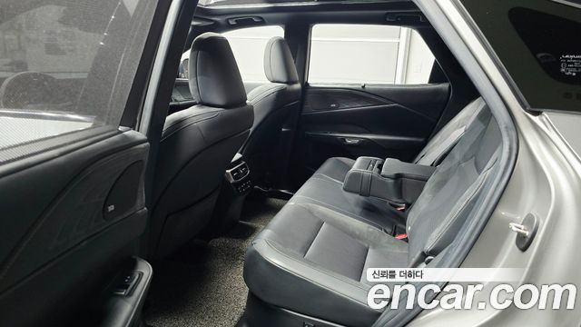 Lexus RX450h+ (V) Luxury 2023 — фото 12