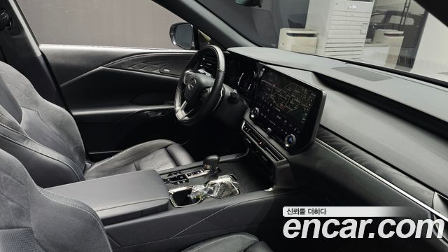 Lexus RX450h+ (V) Luxury 2023 — фото 19