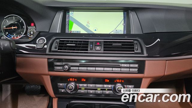 BMW 5 Series (F10) 520d M Aero Dynamic 2016 — фото 15