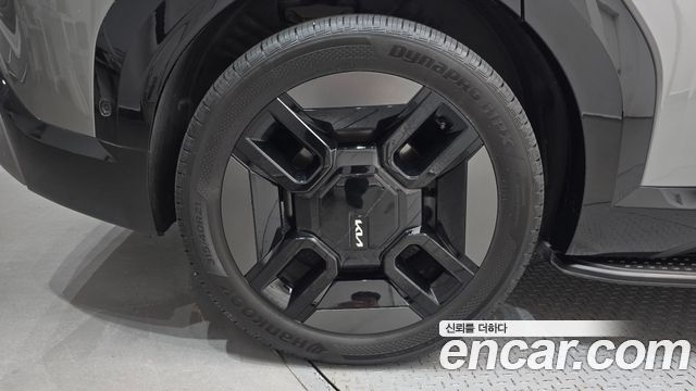 Kia EV9 Long Range 4WD GT Line 2024 — фото 5