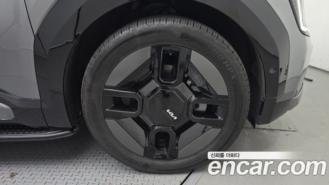 Kia EV9 Long Range 4WD GT Line 2024 — фото 21