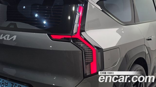 Kia EV9 Long Range 4WD GT Line 2024 — фото 23