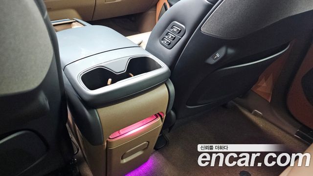 Kia EV9 Long Range 4WD GT Line 2024 — фото 30