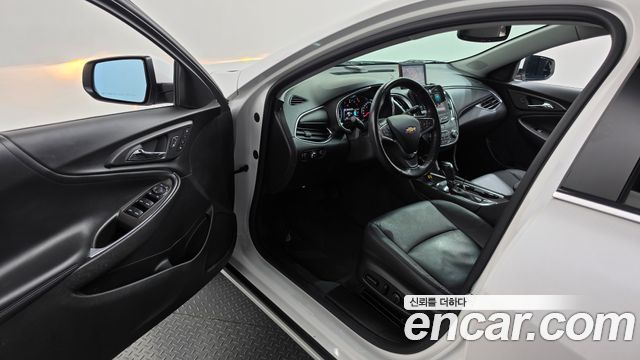 Chevrolet Malibu 2.0 Turbo LT Permium 2018 — фото 10