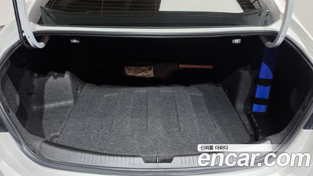 Chevrolet Malibu 2.0 Turbo LT Permium 2018 — фото 20