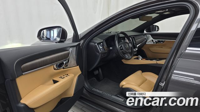 Volvo S90 B6 AWD Inscription 2022 — фото 10