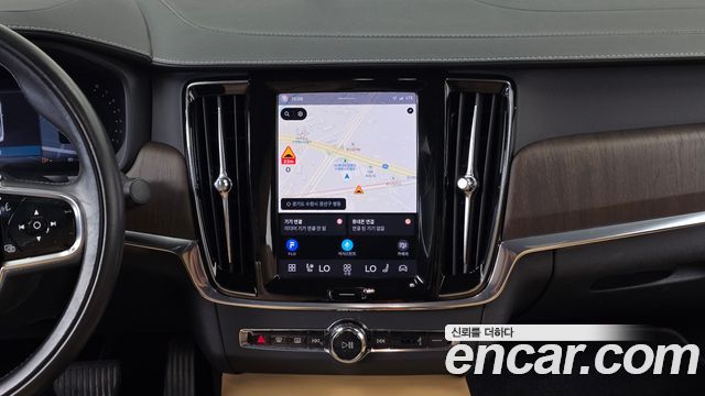 Volvo S90 B6 AWD Inscription 2022 — фото 18