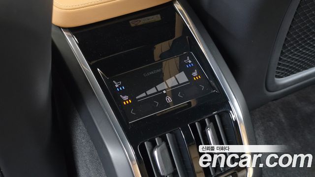 Volvo S90 B6 AWD Inscription 2022 — фото 23