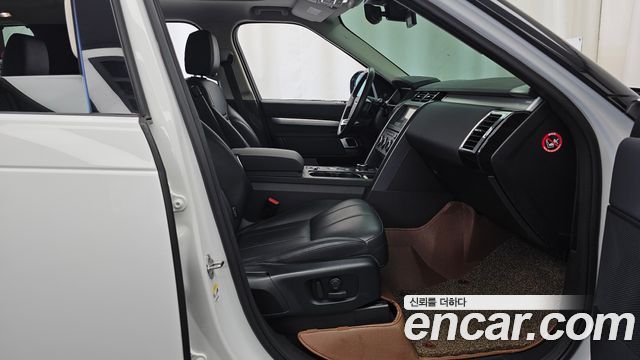 Land Rover Discovery 5 3.0 SD6 Landmark Edition 2020 — фото 11