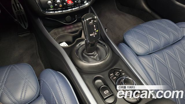 MINI Cooper S Clubman Classic 2nd 2023 — фото 9