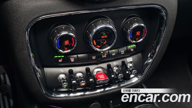 MINI Cooper S Clubman Classic 2nd 2023 — фото 29