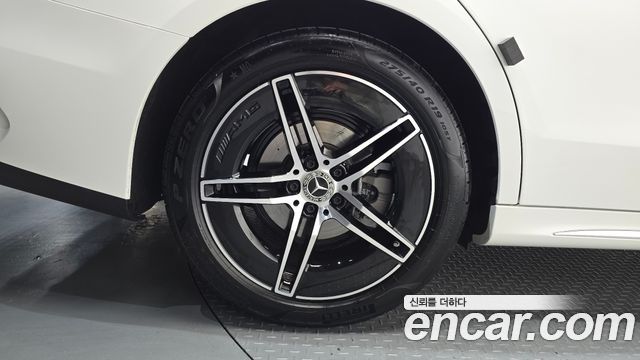 Mercedes-Benz E-Class (W214) E200 AMG Line 2026 — фото 5