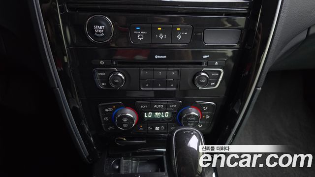 Renault Korea SM7 Nova 3.5 V6 2017 — фото 17