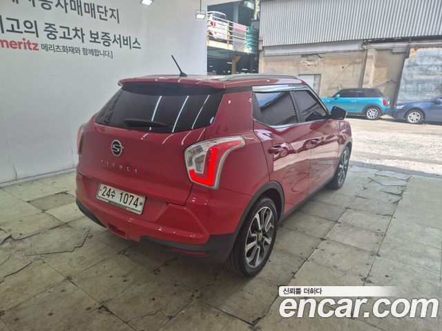 KG Mobility (SsangYong) Tivoli LX 2WD HI-DLX 2016 — фото 3