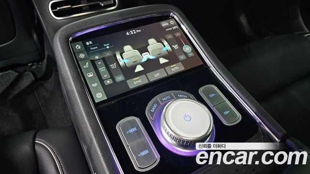 Genesis G90 (RS4) Gasoline 3.5 Turbo AWD 2022 — фото 17