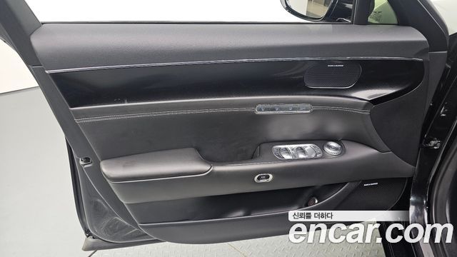 Genesis G90 (RS4) Gasoline 3.5 Turbo AWD 2022 — фото 24
