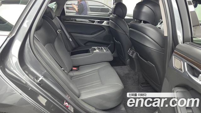 Genesis G80 3.3 GDI AWD Premium Luxury 2019 — фото 16