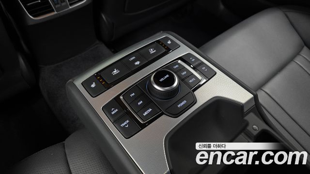 Genesis G80 3.3 GDI AWD Premium Luxury 2019 — фото 23