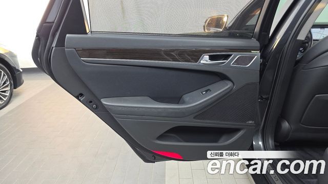 Genesis G80 3.3 GDI AWD Premium Luxury 2019 — фото 31