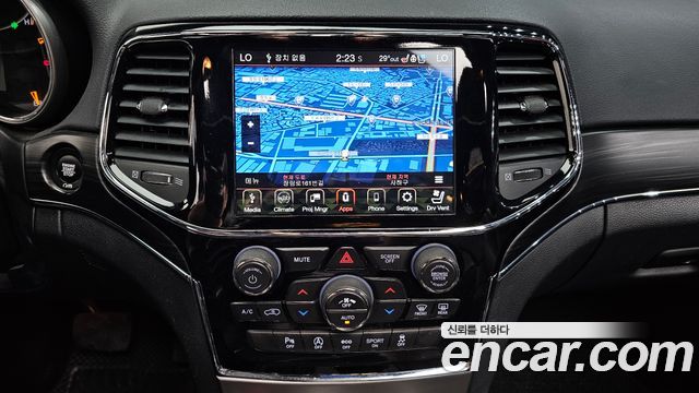 Jeep Grand Cherokee 3.6 Limited WK2 2019 — фото 14