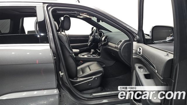 Jeep Grand Cherokee 3.6 Limited WK2 2019 — фото 26