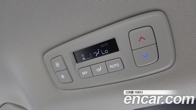 Kia Carnival (IV) HEV 9seater Signature 2025 — фото 36