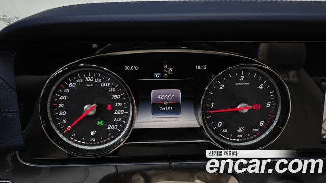 Mercedes-Benz E-Class (W213) E220d Cabriolet 2018 — фото 8
